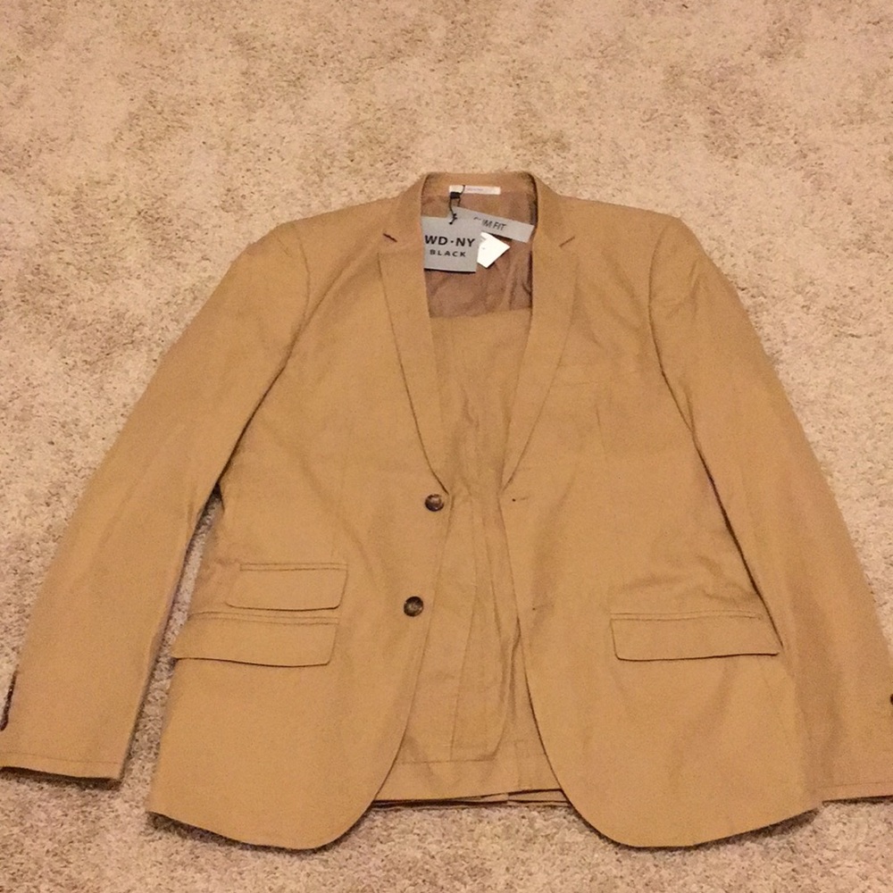 NWT Men’s Khaki SLIM FIT Suit Size: Large